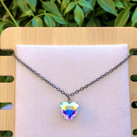 Aurora Borealis + Antique Brass Crystal Heart Drop Pendant Necklace - Picture 10 of 13